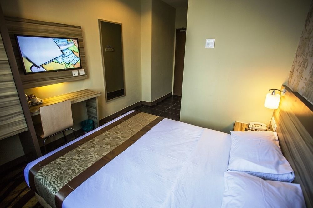 Hotel Zamburger Victory City Джохор-Бару Экстерьер фото