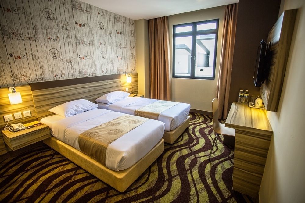 Hotel Zamburger Victory City Джохор-Бару Экстерьер фото