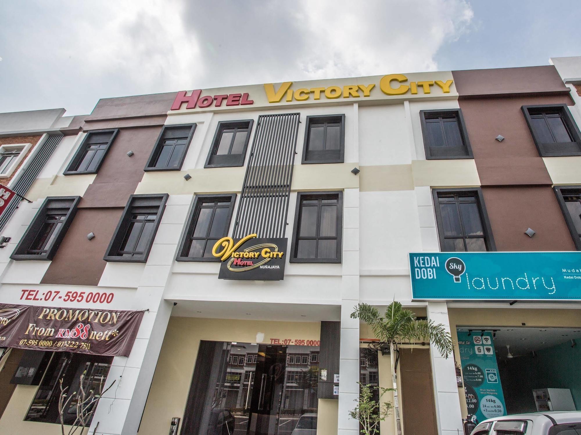 Hotel Zamburger Victory City Джохор-Бару Экстерьер фото