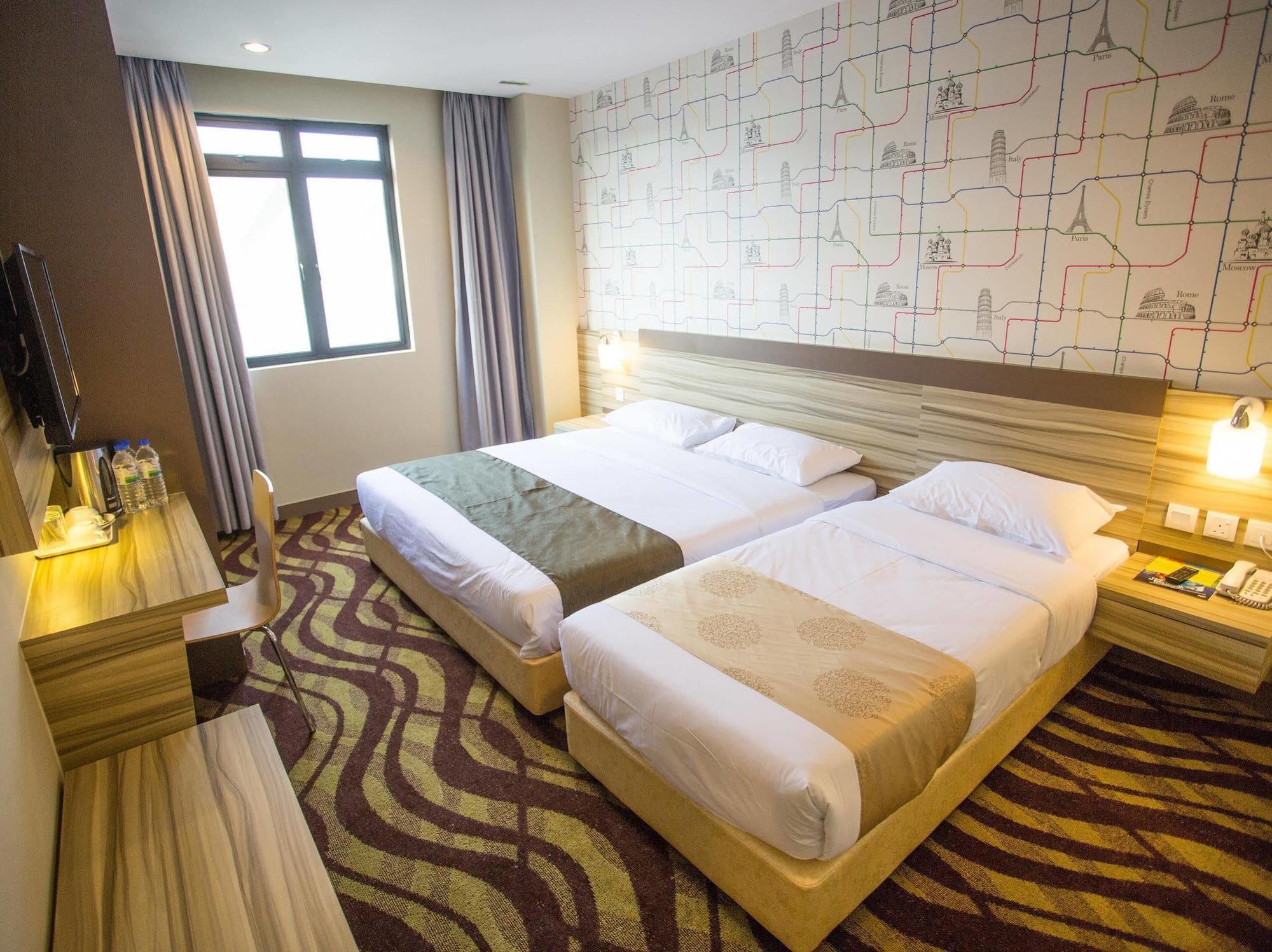 Hotel Zamburger Victory City Джохор-Бару Экстерьер фото